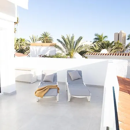 Urbania Apartment Costa Adeje (Tenerife)
